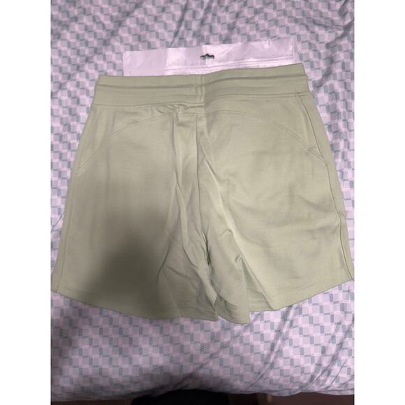 Essential Core Short - Frozen Spring - Picture 3 of 4